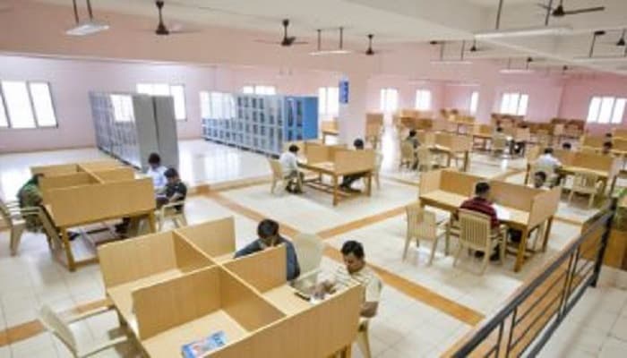 S. Nijalingappa Medical College and H.S.K Hospital and Research Centre Bagalkot Library photo 1